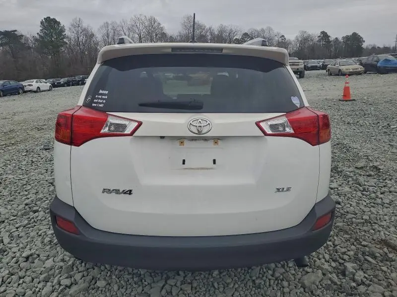 2015 TOYOTA RAV4 XLE  