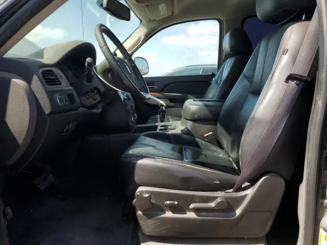 2011 CHEVROLET AVALANCHE LT  