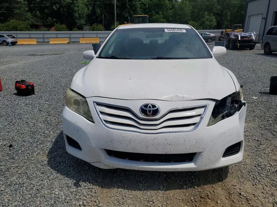 2010 TOYOTA CAMRY LE  