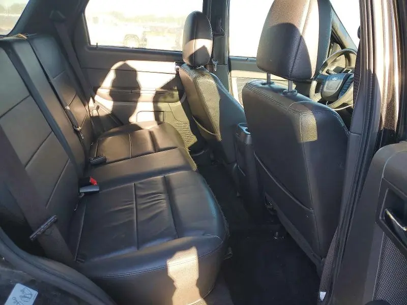 2011 FORD ESCAPE LIMITED  