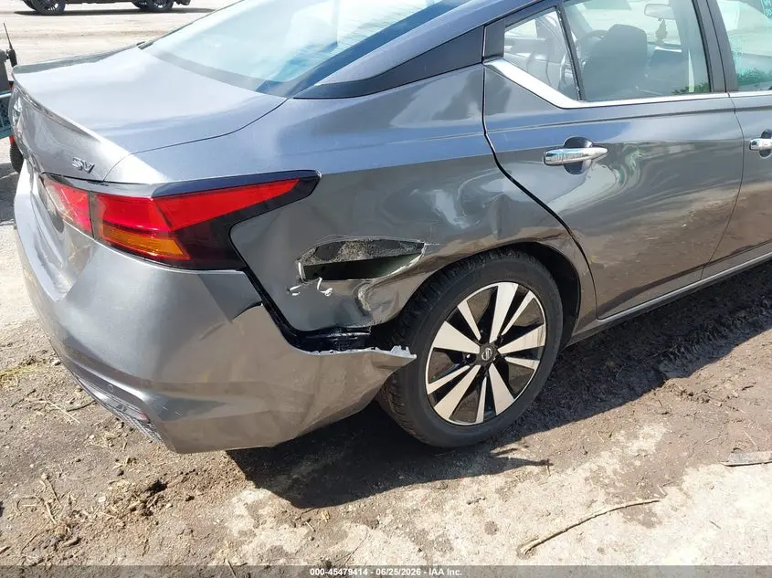 2022 NISSAN ALTIMA SV FWD
