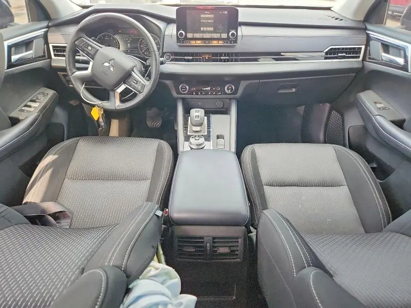 2024 MITSUBISHI OUTLANDER ES  