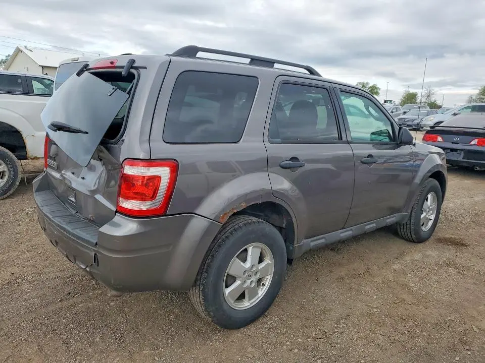 2012 FORD ESCAPE XLT  