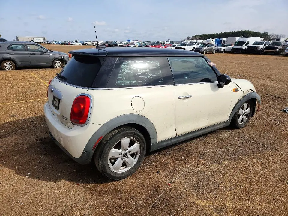 2015 MINI COOPER   
