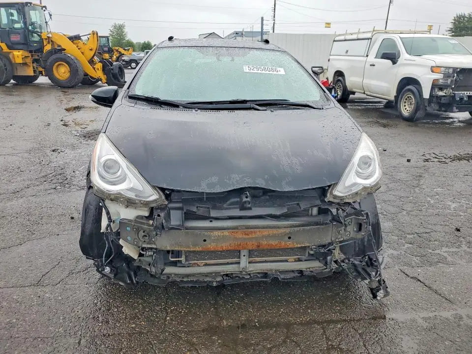 2016 TOYOTA PRIUS C ONE  