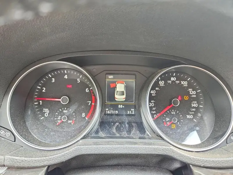 2017 VOLKSWAGEN PASSAT SE  
