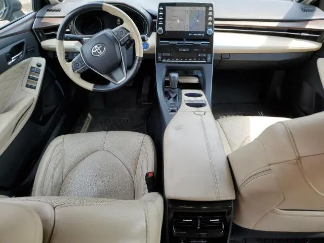 2019 TOYOTA AVALON XLE  