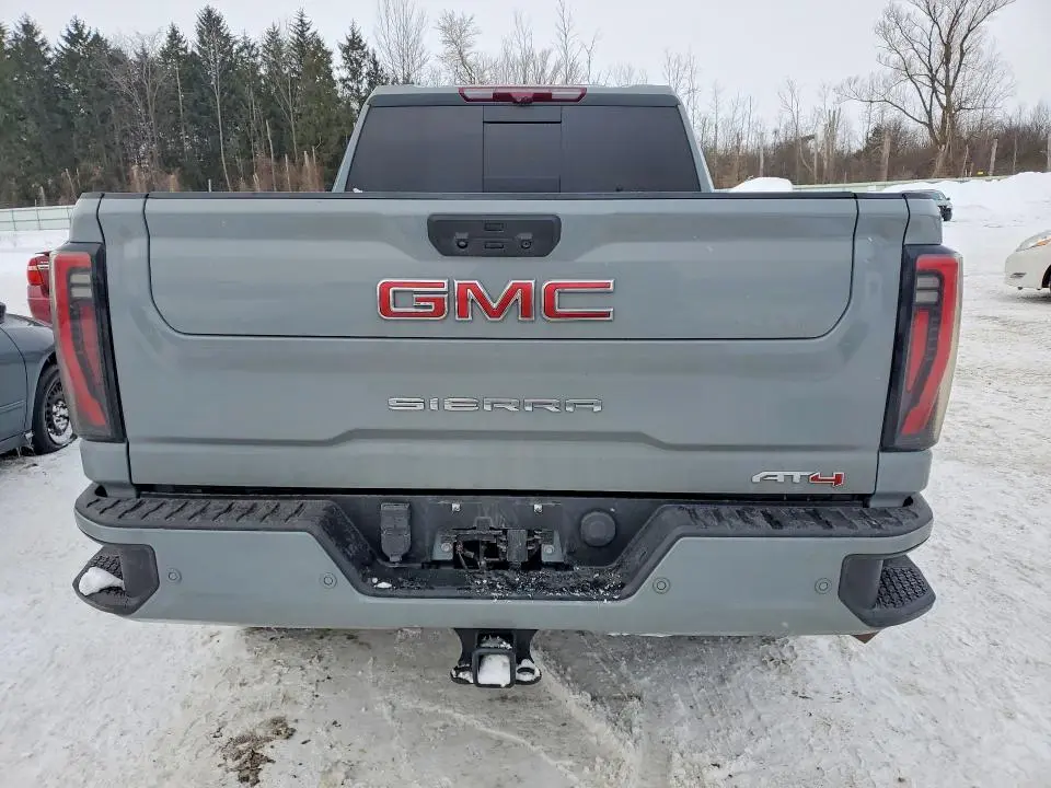 2024 GMC SIERRA K2500 AT4  