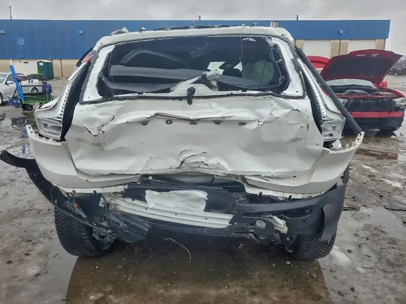 2019 VOLVO XC40 T5 R-DESIGN  