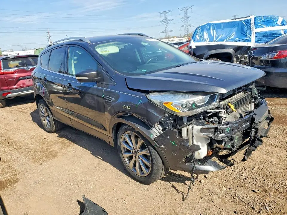 2017 FORD ESCAPE TITANIUM  