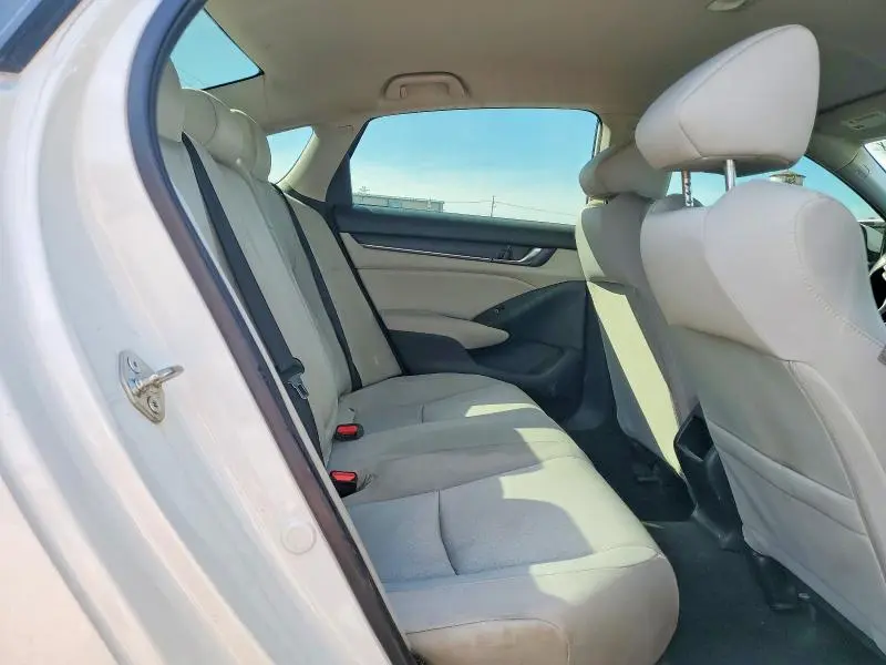 2018 HONDA ACCORD LX  