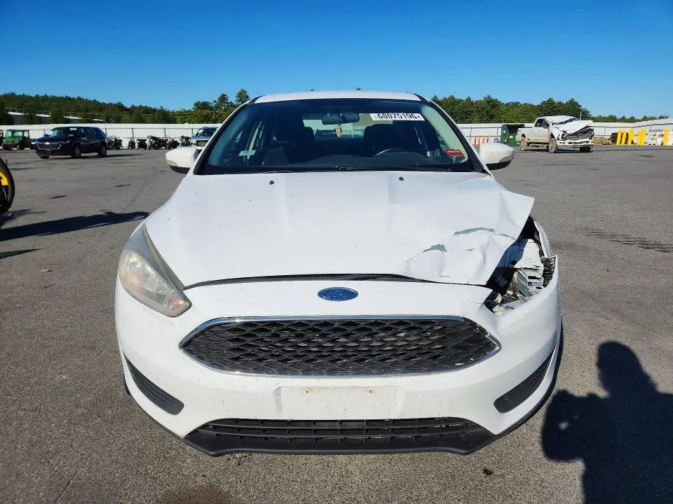 2017 FORD FOCUS SE  