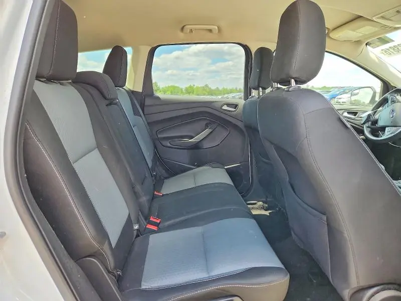 2019 FORD ESCAPE SE  