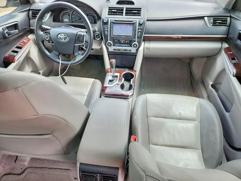 2013 TOYOTA CAMRY XLE  