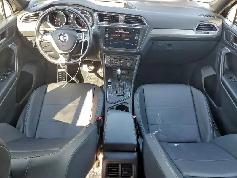 2021 VOLKSWAGEN TIGUAN SE  
