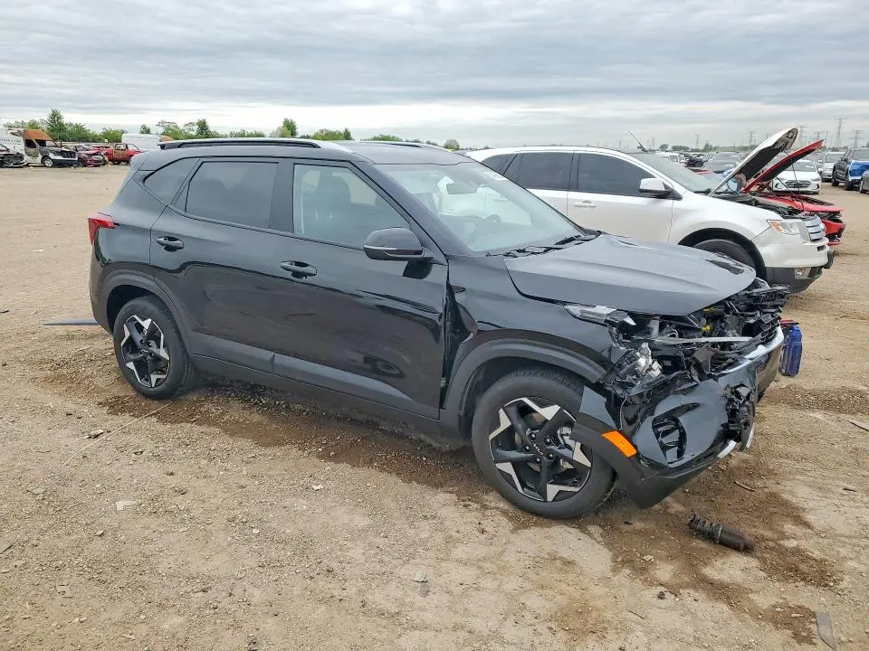 2025 KIA SELTOS S  