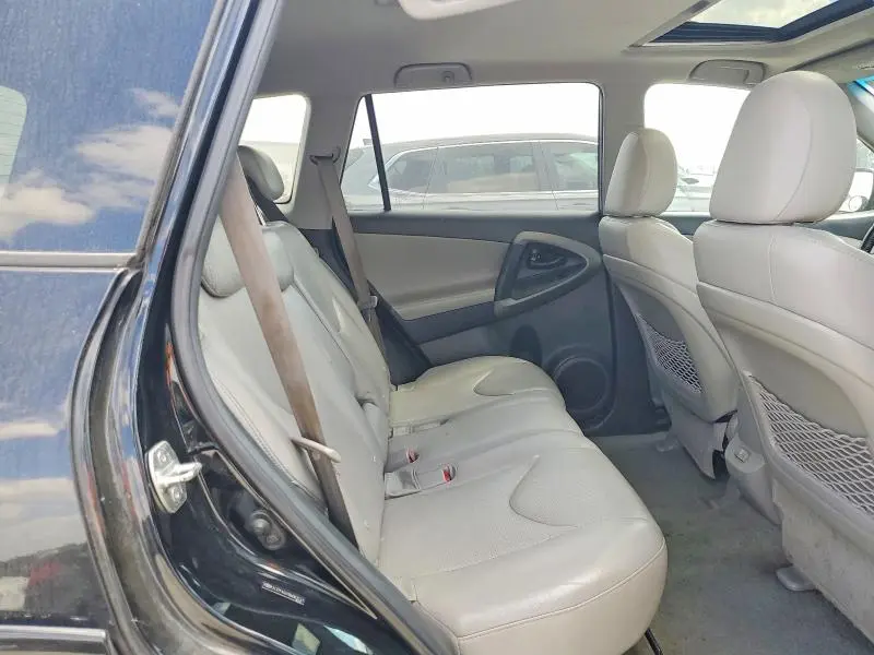 2011 TOYOTA RAV4 LIMITED  