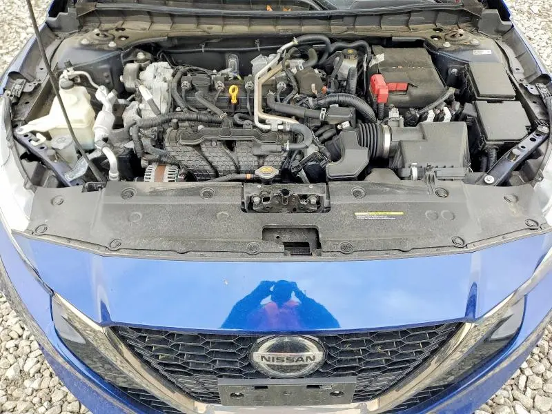 2021 NISSAN ALTIMA SR  