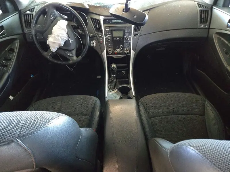 2011 HYUNDAI SONATA SE  