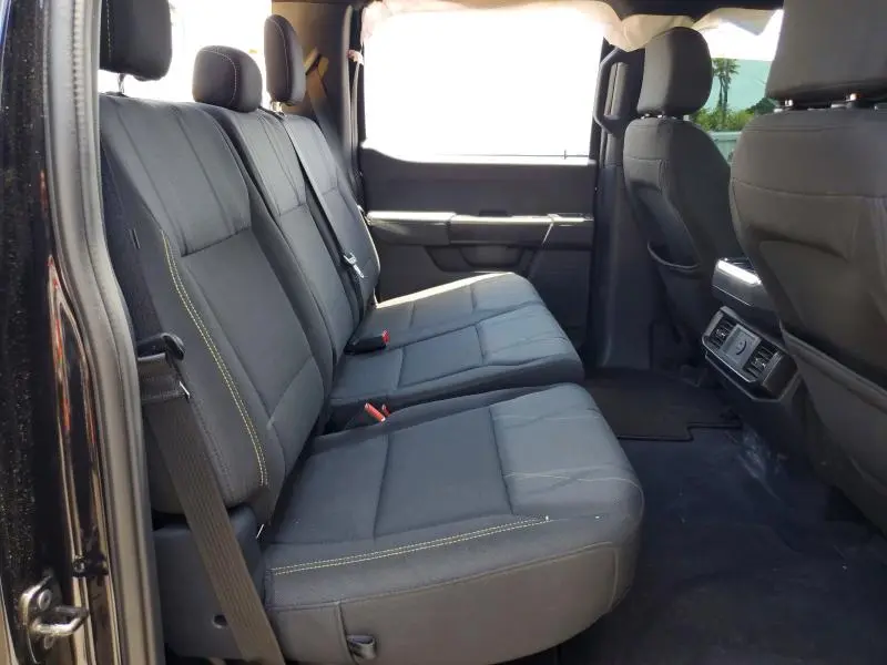 2025 FORD F150 STX  