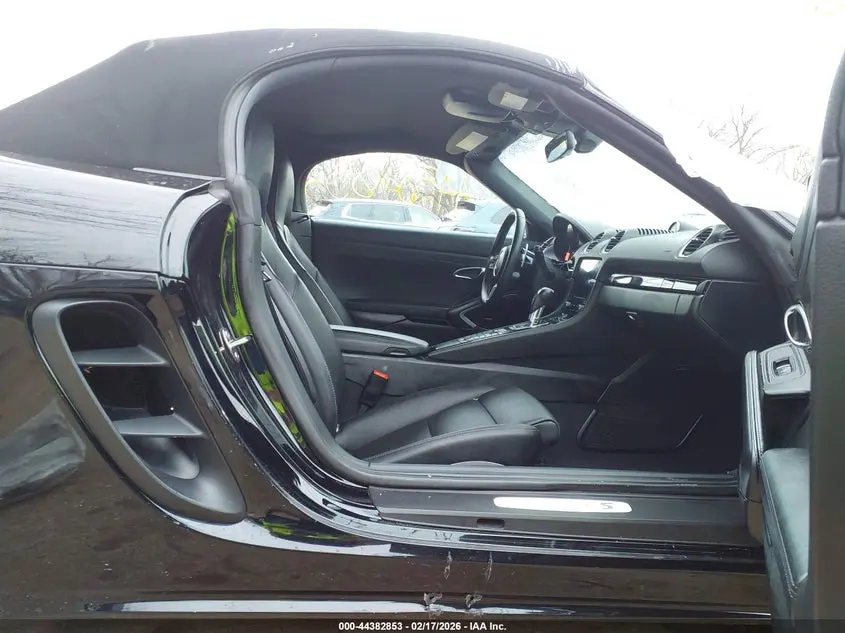 2021 PORSCHE 718 BOXSTER S