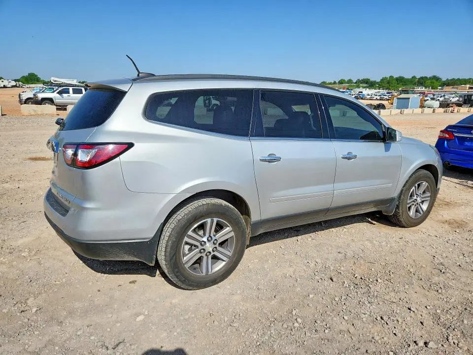 2016 CHEVROLET TRAVERSE LT  