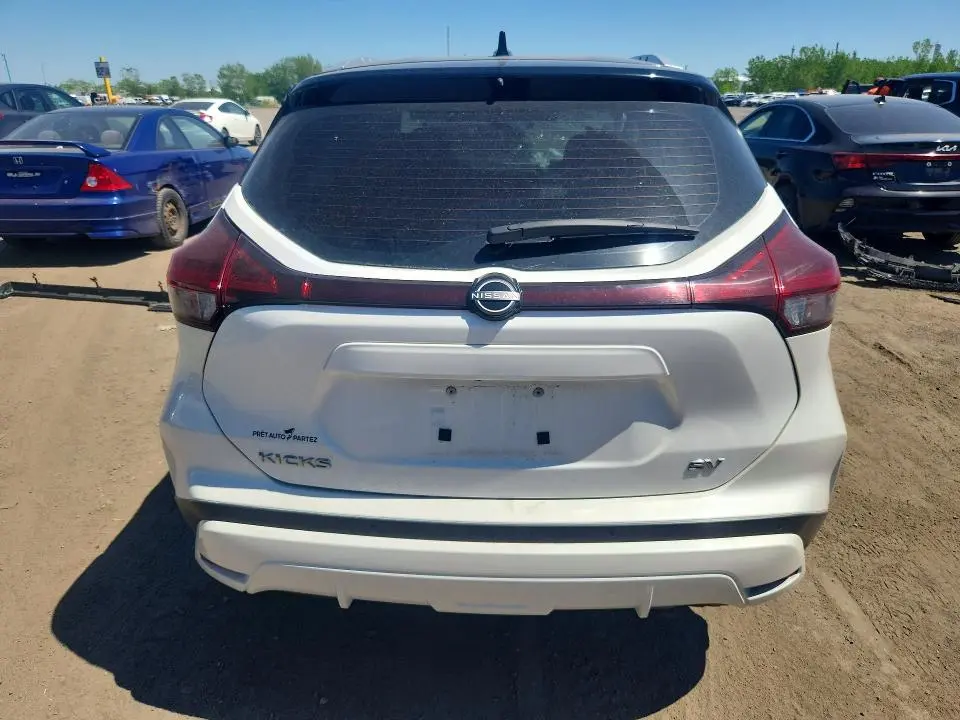 2024 NISSAN KICKS SV  