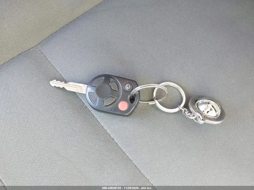 2010 FORD ESCAPE XLS