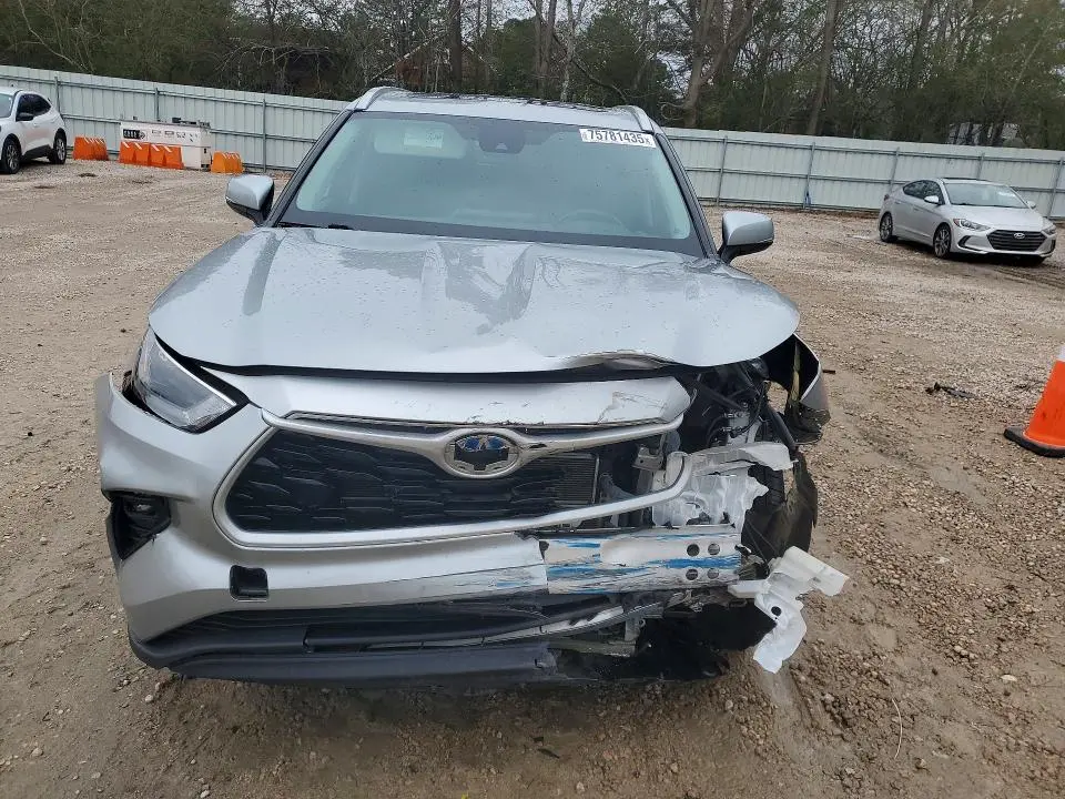 2023 TOYOTA HIGHLANDER HYBRID XLE  