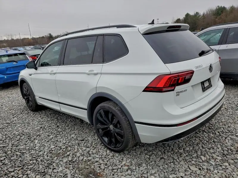 2021 VOLKSWAGEN TIGUAN SE  