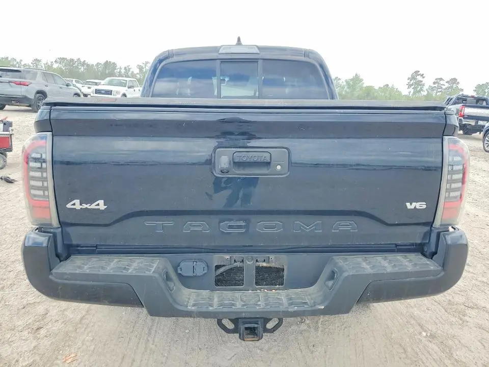 2023 TOYOTA TACOMA SR V6  