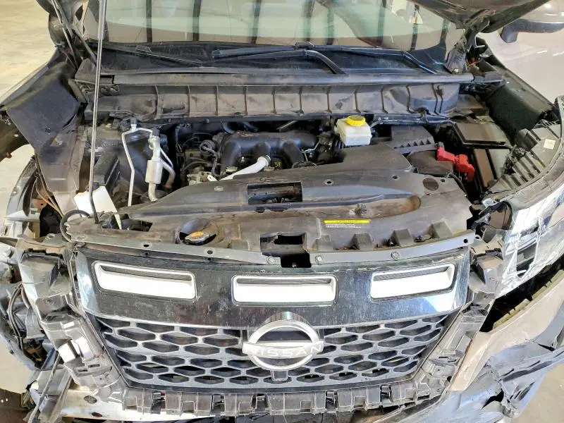 2023 NISSAN PATHFINDER SV  