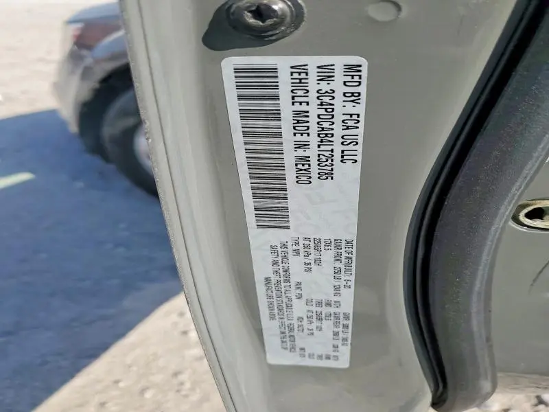 2020 DODGE JOURNEY SE  