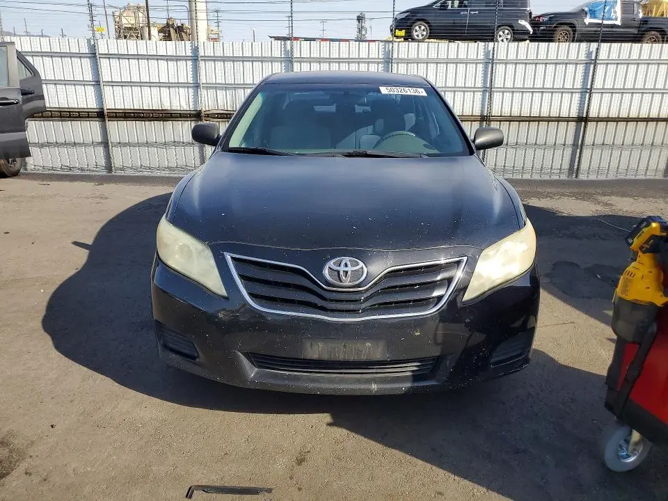2011 TOYOTA CAMRY LE  
