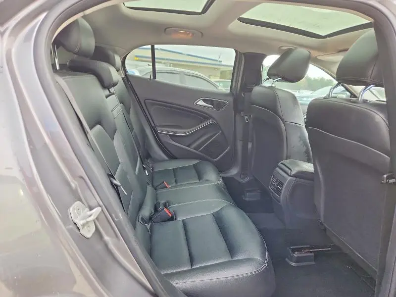 2015 MERCEDES-BENZ GLA 250 4MATIC  