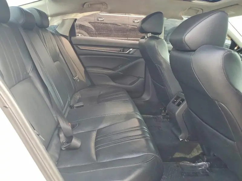 2018 HONDA ACCORD TOURING  