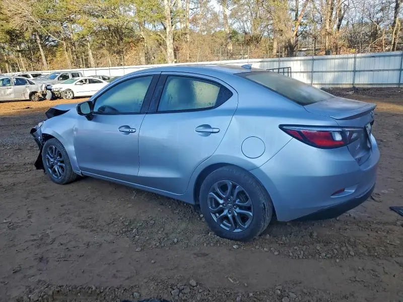 2019 TOYOTA YARIS L  