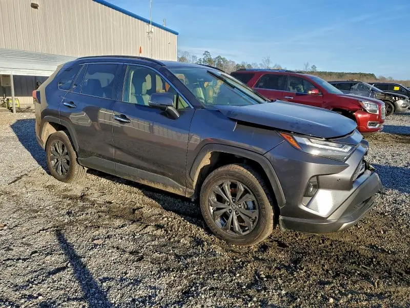 2022 TOYOTA RAV4 LIMITED  