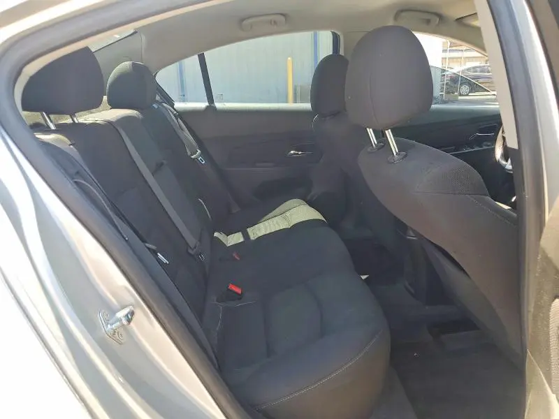2012 CHEVROLET CRUZE LT  