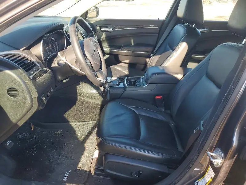 2016 CHRYSLER 300 LIMITED  