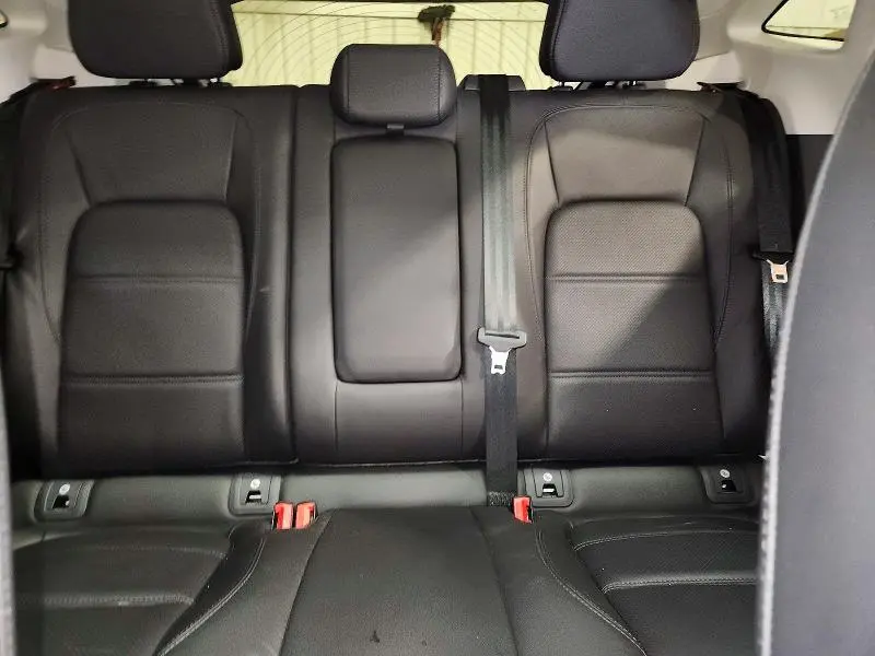 2019 JAGUAR E-PACE SE  