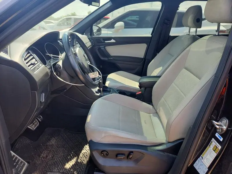 2020 VOLKSWAGEN TIGUAN SE  