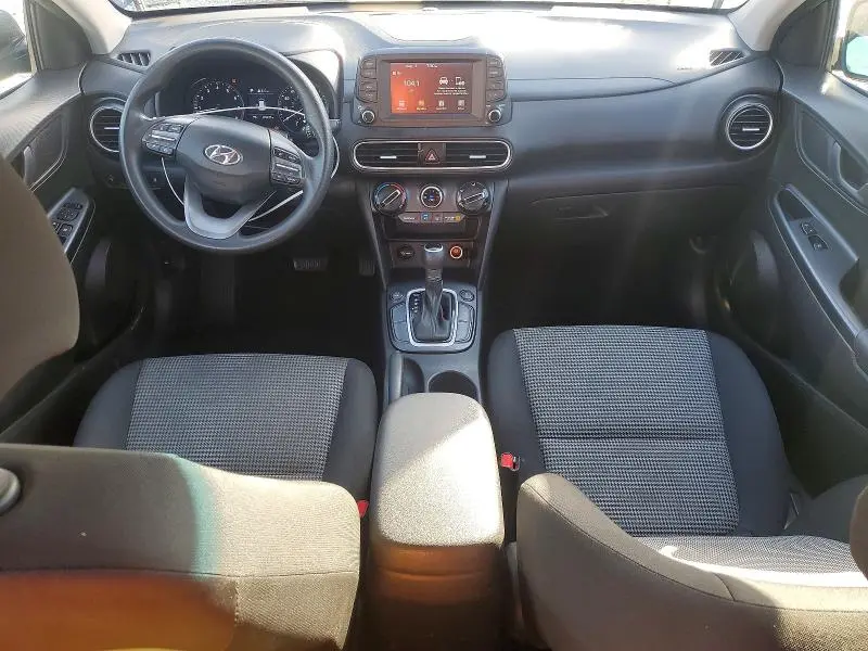 2018 HYUNDAI KONA SE  