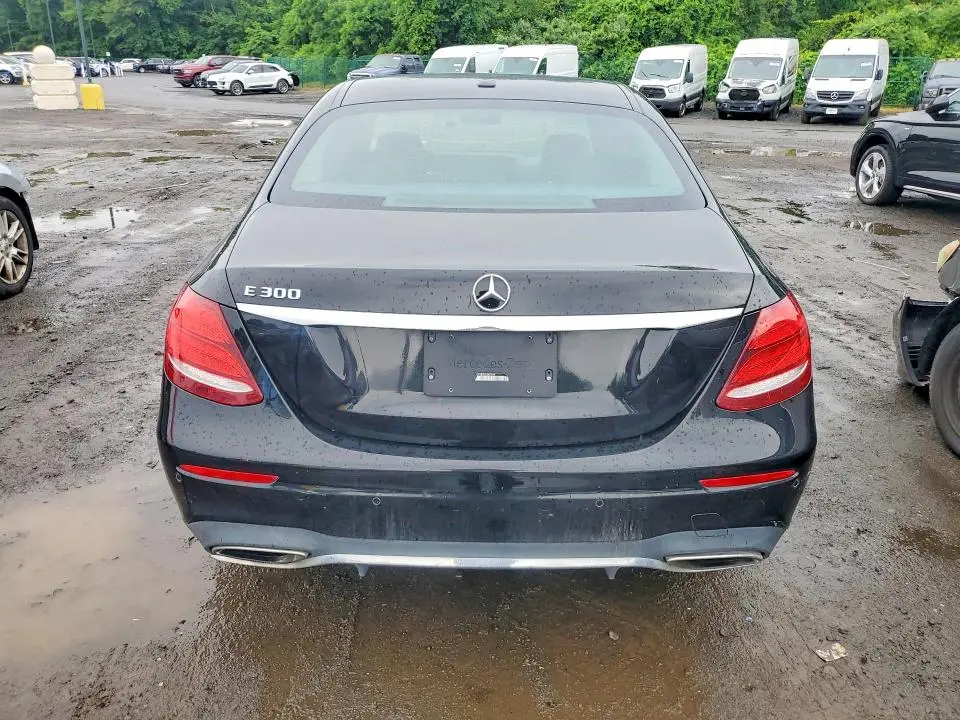 2018 MERCEDES-BENZ E 300  