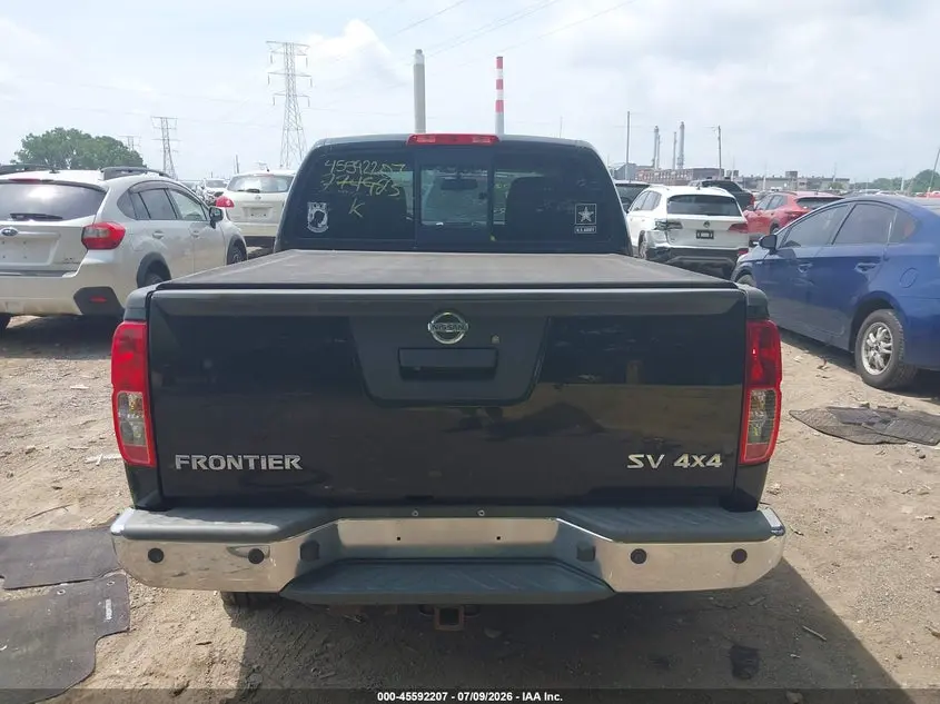 2016 NISSAN FRONTIER SV