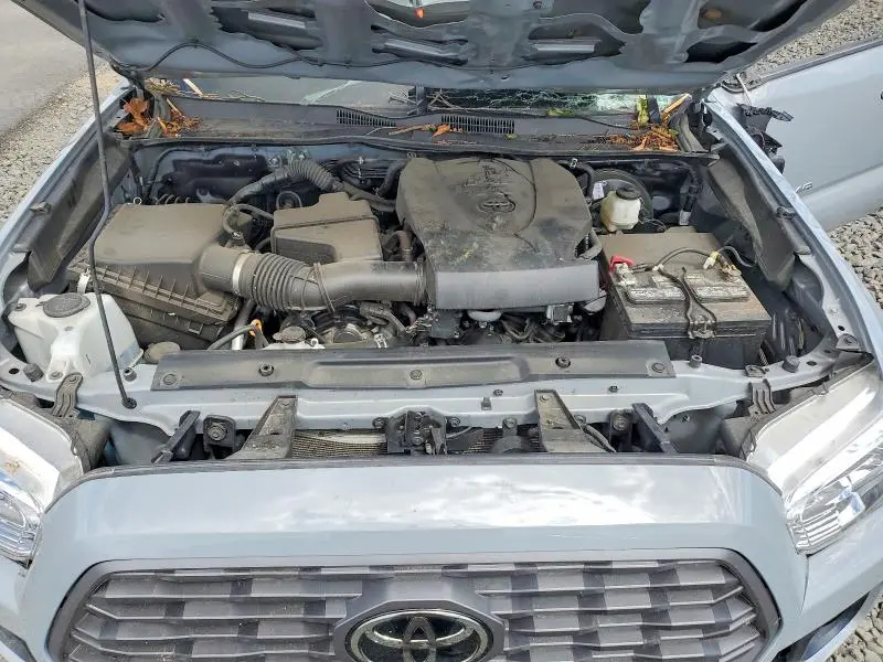 2021 TOYOTA TACOMA SR5 V6  