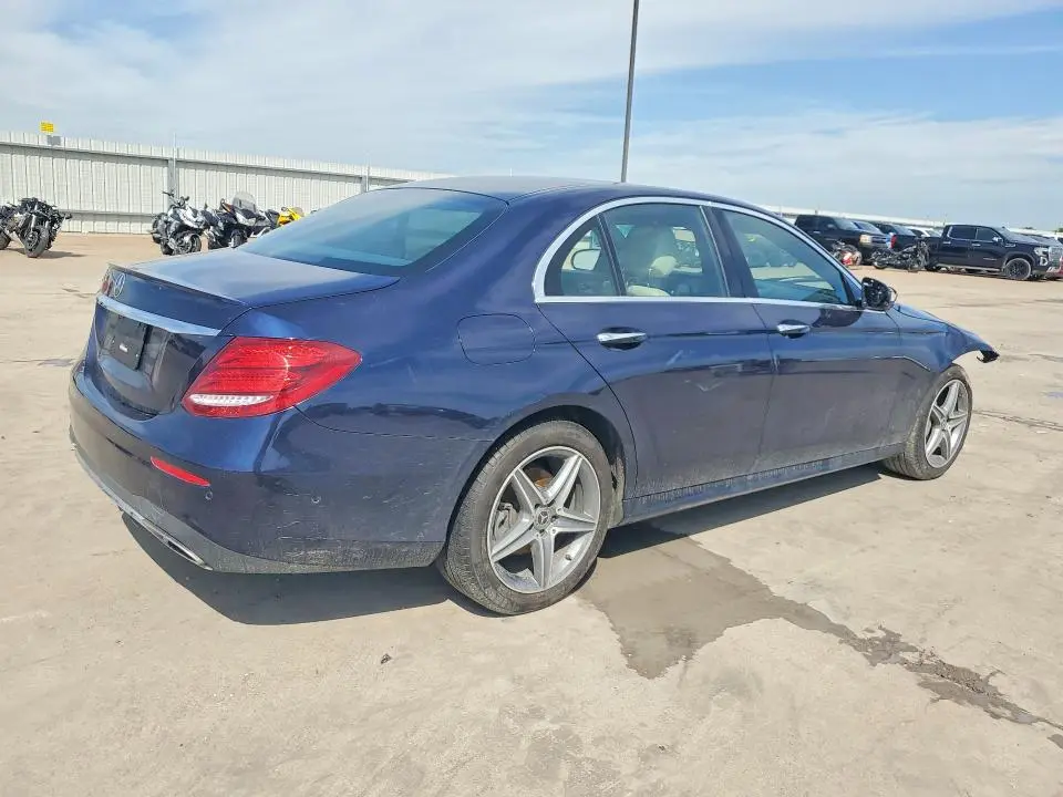 2018 MERCEDES-BENZ E 300  