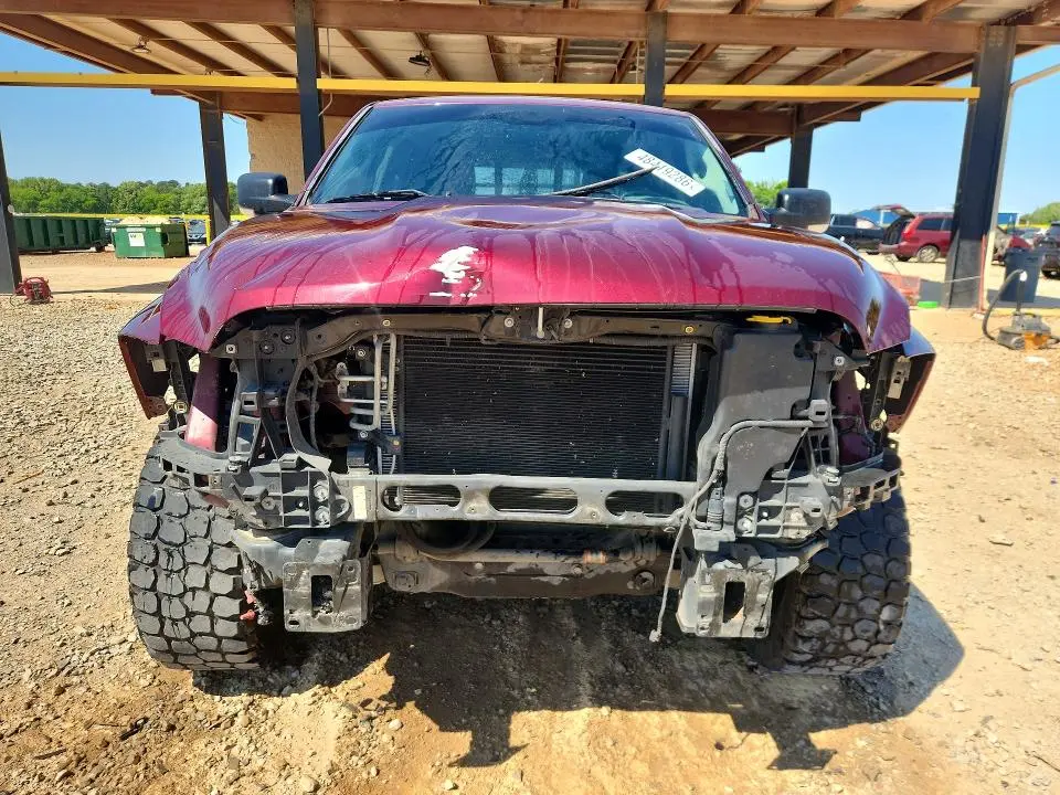 2016 RAM 1500 SLT  