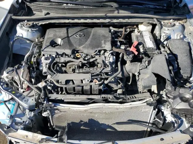 2022 TOYOTA CAMRY XLE  