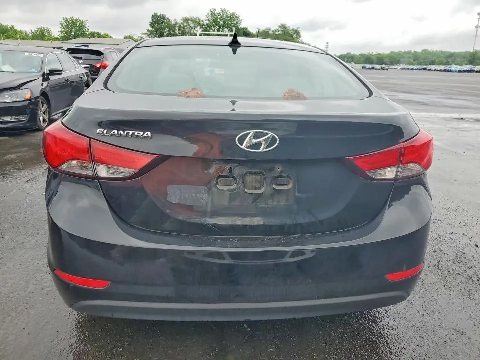 2014 HYUNDAI ELANTRA SE  